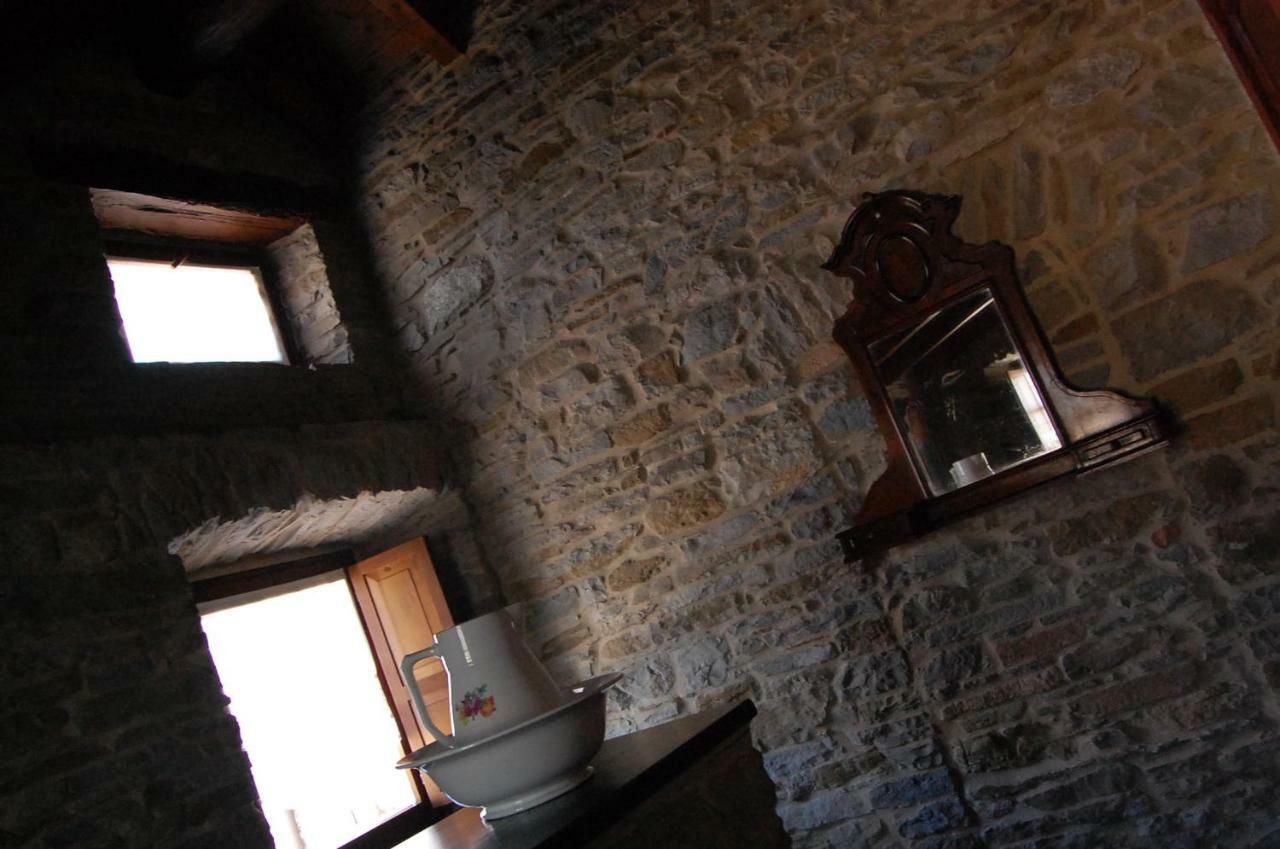 Appartamenti Cenni - Relais Su Lago Varsi Eksteriør billede